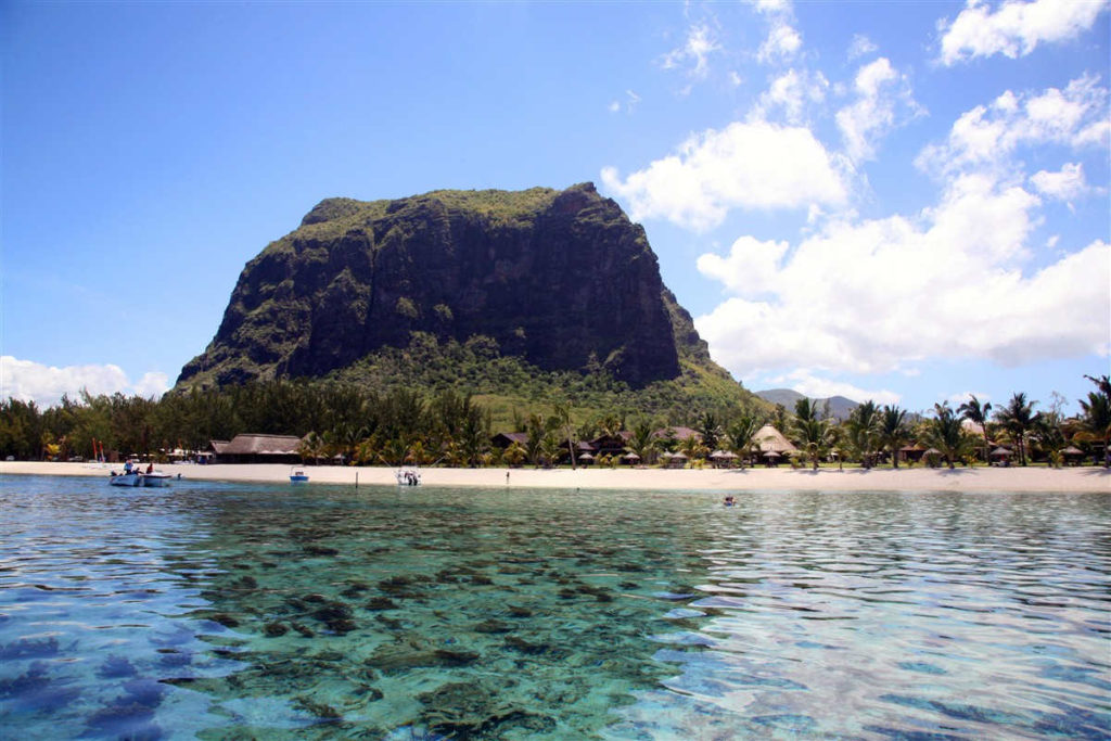 plage-morne-brabant-ile-maurice